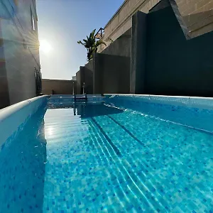 https://villa-bayside1-malta.hotelssaintjulians.com