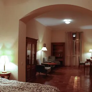 https://central-apartments-lviv.hotelslviv.net